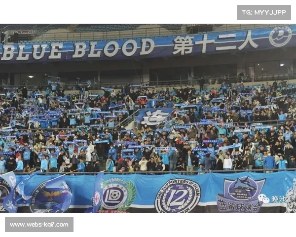 大连英博主场涌入62330人，创中超历史第二高上座